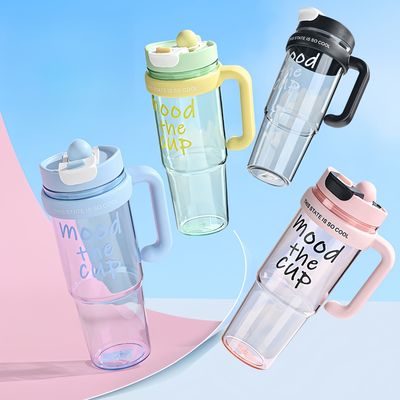 Coppa d'acqua di plastica 900ml Bottiglia spray senza BPA per ragazze Sport all'aria aperta e viaggi