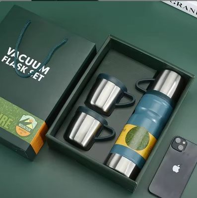 Set regalo personalizzato per affari grigio chiaro bottiglia d'acqua isolante da 680 ml doppia parete 304 in acciaio inossidabile