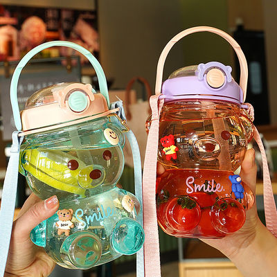 Palestra estiva per bambini portatile in forma di orso con bottiglia d'acqua con paglia di 1000 ml grande capacità