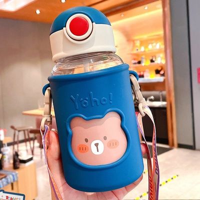 620ml portatile adesivo in 3D Bottiglia d'acqua di plastica Carina bottiglia orso per bambini e studenti