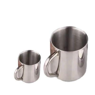 Bottiglia d'acqua in acciaio inossidabile a vuoto per grande capacità e personalizzazione