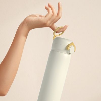 Bottiglia d'acqua sportiva in acciaio sublimato Ultimo design di tendenza per adulti e colore personalizzato