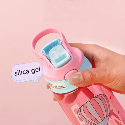 Torno a scuola Bambini Tazza di acqua Sippy Tazza portatile per bambini con paglia e maniglia