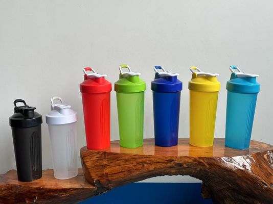 400ml Fitness Plastic Black Gym Blender Shaker Cup Protein Shaker Bottiglia per versatile