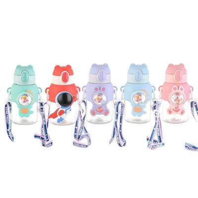 Stile di design carino 2024 Bottiglie d'acqua rosa con paglia per ragazze e bambini a scuola
