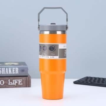 Moderno design 20oz di acciaio inossidabile a vuoto isolato Tumbler con maniglia coperchio logo personalizzato