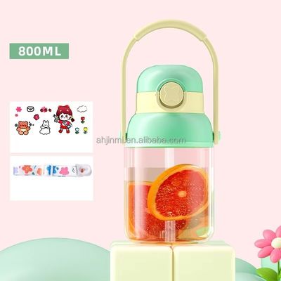 Stile di design minimalista Bottiglia di plastica da 800 ml per sport all'aperto Bottello per adulti