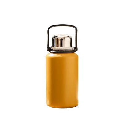 Coppa creativa di cartoni animati Coppa isolante portatile per campeggio Coppa per studenti 482g Bottiglia d'acqua