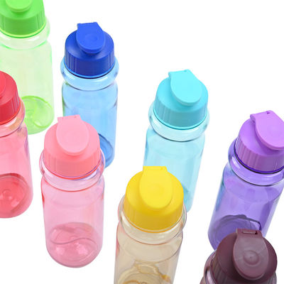 Sport OEM Coppe da bere in plastica senza BPA Bottiglie d'acqua con cintura per tutti gli ambienti