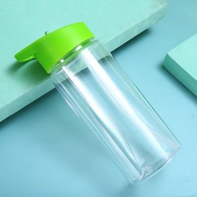Disegno impermeabile e infusore Bottiglia d'acqua in plastica trasparente estiva con paglia