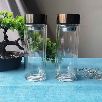 Bottiglia d'acqua in vetro a doppia parete ad alto borosilicato e ecologica per l'acqua bollente