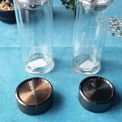 Bottiglia d'acqua in vetro a doppia parete ad alto borosilicato e ecologica per l'acqua bollente