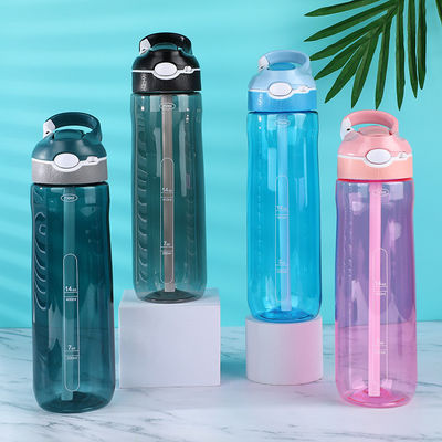 Colorato Sport Shaker con paglia semplice e popolare 25oz Tritan bottiglia di acqua di plastica