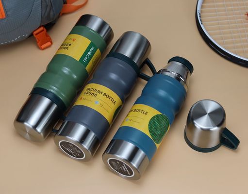 680 ml di bottiglia per vuoto in acciaio inossidabile perfetto per la promozione aziendale 3 tappi inclusi