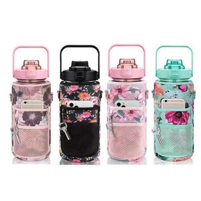 Prestazioni di isolamento termico Nessuna Bottiglia d'acqua da 2000 ml con manica e cintura in neoprene