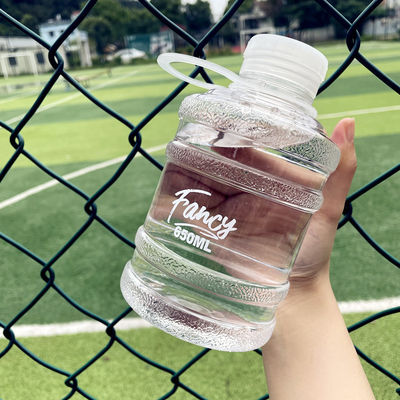 650 ml Mini Bottiglia d'acqua in plastica per bottiglie sportive eco-friendly Acqua bollente