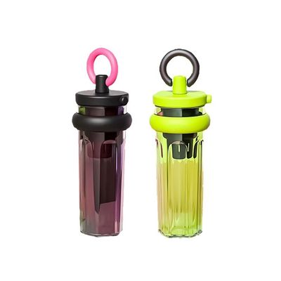 Coppa da viaggio con paglia 700 ml Isolamento termico portabile bottiglia trasparente