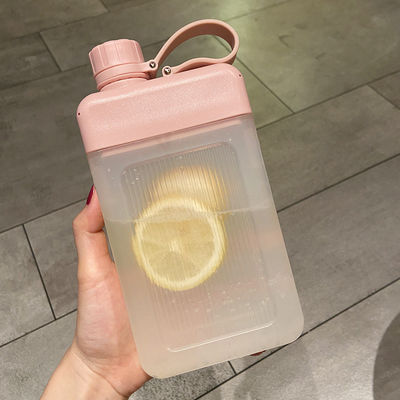 450 ml BPA-free Quadrato PP Plastica portabile Bottolo di succo sportivo con tappo modello personalizzato