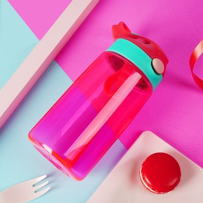 Bottiglia di acqua per bambini senza BPA con coperchio e maniglia di paglia per acqua bollente e sostenibile