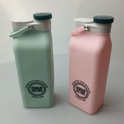 Logo personalizzato Bottiglia di acqua potabile in silicone pieghevole Perfetto per regali d'affari