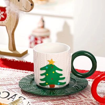 Stile natalizio in tazza di tè in ceramica in rilievo con logo personalizzato Babbo Natale e modello dell'albero