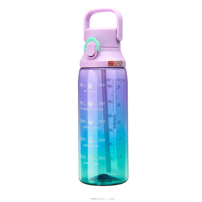 Bottiglia d'acqua a colori gradienti di 750 ml di grande capacità portatile con marcatore orario