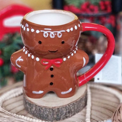 MUGS Drinkware Tipo 10OZ Tazza ceramica per il caffè di Natale con il design di Cute Gingerbread Man