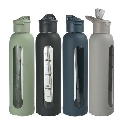 700 ml/1000 ml bottiglie portatili di vetro con logo personalizzato con maniche in silicone e timbre