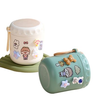 Tazza per colazione isolata Bottone alimentare 400ml Cute Design Style Cassa da pranzo termo con cucchiaio