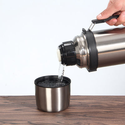 1800ml Straight Cup Portable Vacuum Stainless Steel Walking Kettle per sport all'aria aperta