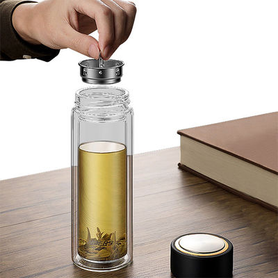 Bottiglia d'acqua di vetro con filtro del tè materiale borosilicato portatile a doppio strato