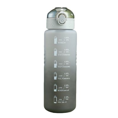 Tazza di plastica da 1000 ml Bottiglia a colori progressivi Libera di BPA Tazza per sport di fitness all'aperto con paglia
