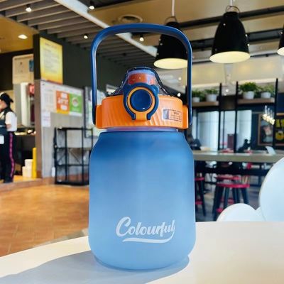1100 ml/1300 ml bottiglia di bevande creative congelate a prova di perdite personalizzate per sport all'aperto / campeggio