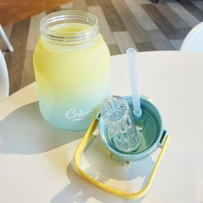 1100 ml/1300 ml bottiglia di bevande creative congelate a prova di perdite personalizzate per sport all'aperto / campeggio
