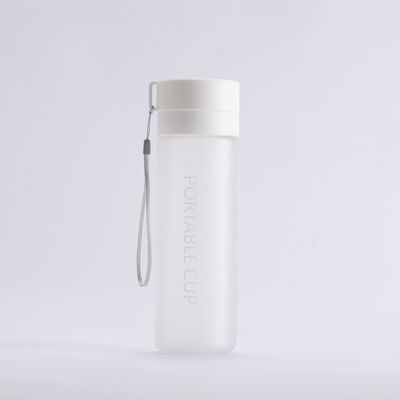 Servizio OEM accettato 600ml 800ml bottiglia portatile di plastica per attività all'aria aperta