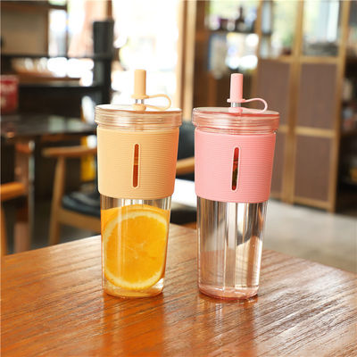 700 ml Tazza di plastica per studenti esterni Tazza da caffè riutilizzabile con coperchi e cannucce personalizzata