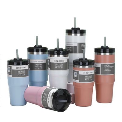 Esemplare 20oz 30oz Coppa auto con paglia 304 Acciaio inossidabile Tumbler doppia parete vuoto isolato Tazza Viaggio Tumbler