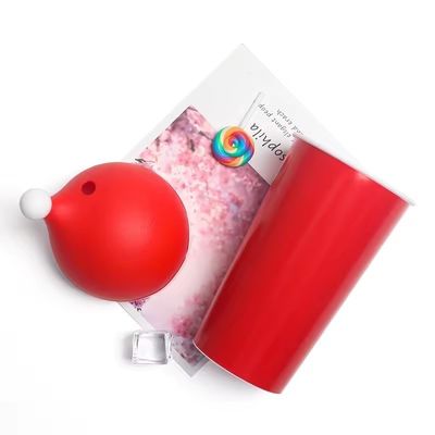 Regalo di Natale 20oz di plastica riutilizzabile per bambini Santa Hat Mug con coperchi e cannucce
