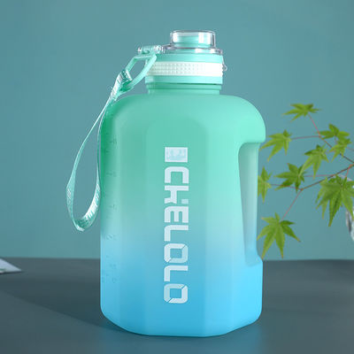 Logo personalizzato 1.6L 2.2L BPA Free Gradient Color Water Cup per eventi all'aperto e all'interno