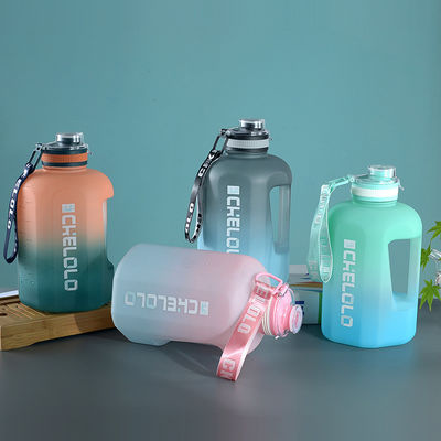 Bottiglia d'acqua per viaggi in plastica Rivestimento anticorrosione Non equipaggiato 1.6L 2.2L Caldaia per palestra