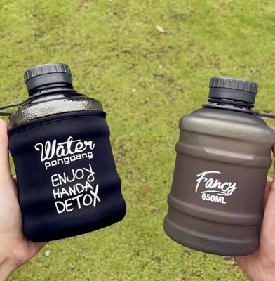 680ml Tazza da bere diretta di grande capacità Perfetta per studenti e attività all'aria aperta
