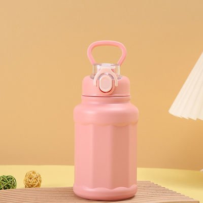 Disegno della bottiglia di acqua sportiva isolante BPA-free Doppia parete di vuoto con logo personalizzato