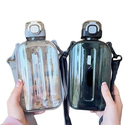 Logo personalizzato Bottiglie d'acqua trasparenti quadrate da 750 ml per palestra sportiva