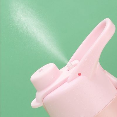 Bottiglia di acqua a spruzzo per l' esterno con doppia parete PC in plastica per sport per mantenere l' acqua potabile fredda