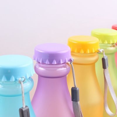 Bottiglia sigillata da bere 550ml Reutilizzabile Gym Bpa Free Sport Bottiglie di acqua di plastica con corda