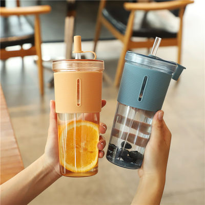 Coppe per ufficio riutilizzabili 700ml senza BPA con tappo e paglia