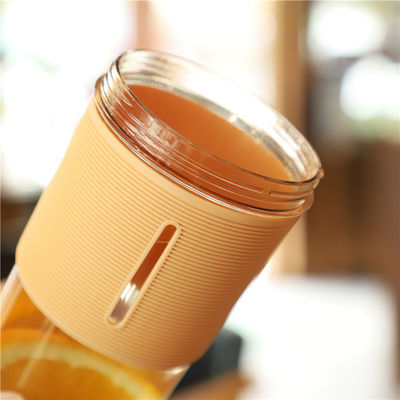 Coppe per ufficio riutilizzabili 700ml senza BPA con tappo e paglia