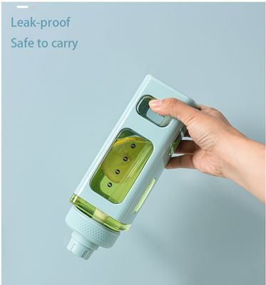 Materiale 700ml Bottiglia di plastica portatile resistente alle alte temperature per campeggio