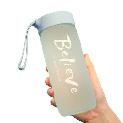 Caldaia a prova di perdita per palestra sportiva portatile bottiglia d'acqua con tazza e corda chiara