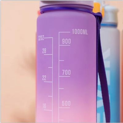 Gym Attività all'aperto 1L Bottiglia di plastica per bevande sportive con orario e senza isolamento